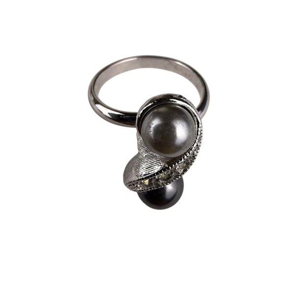 Sarah Coventry Silver Tone Double Pearl Statement Ring Elegant Design Size 5 - Picture 1 of 5